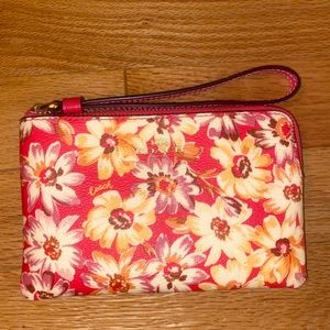 New with tags floral Coach wristlet
